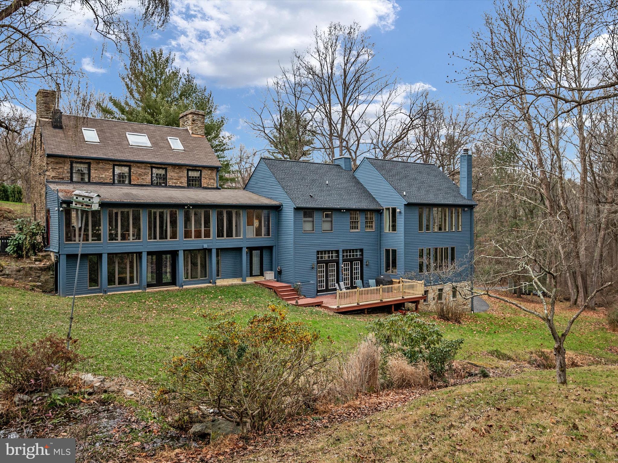 MARINER'S COVE - Residential