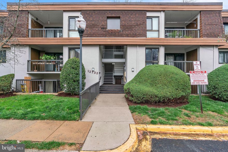 This spacious 2-bedroom, 2-bathroom condo offers a bright and modern living space. Freshly painted with updated light fixtures and beautiful bathroom renovation.  Modern flooring throughout. The eat-in kitchen is equipped with newer stainless steel appliances, making cooking and entertaining a breeze. Natural light fills the space, creating a warm and inviting atmosphere. The condo also includes a washer and dryer in-unit for added convenience. You'll have reserved parking and an included storage unit for extra space. Enjoy the amenities  including  the clubhouse and pool. This home combines comfort, style, and practicality in a fantastic location.