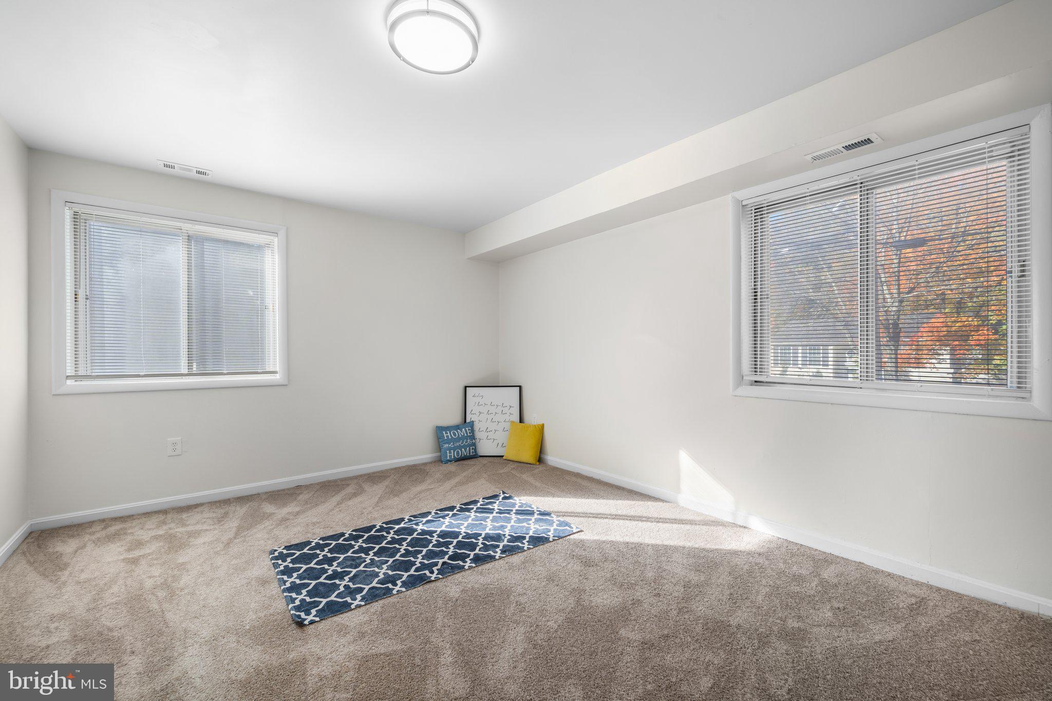 BRADBURY PARK - Residential