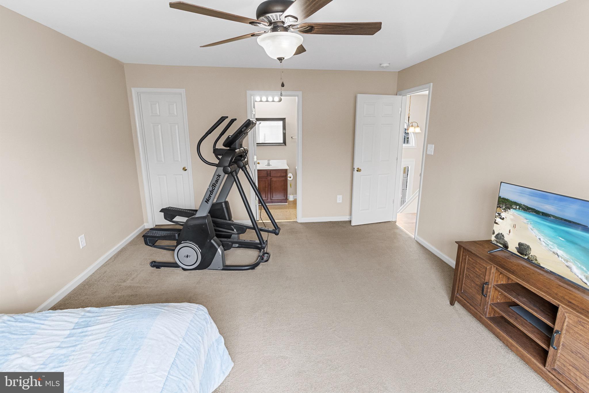 INWOOD VILLAGE - Residential