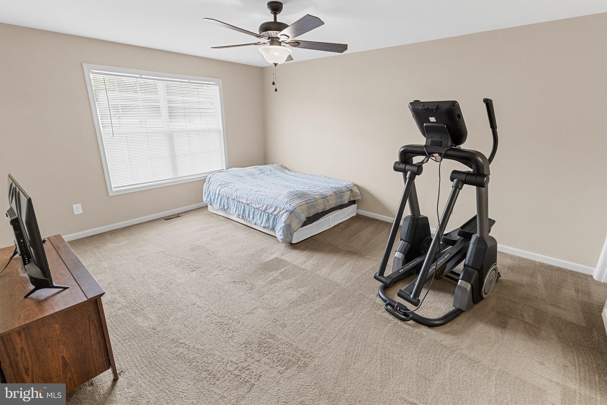 INWOOD VILLAGE - Residential