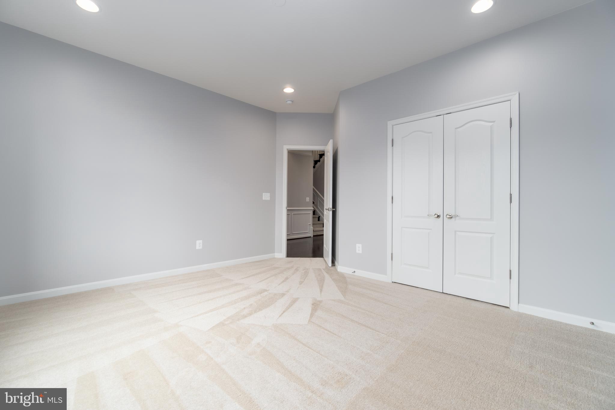 BELMONT GLEN VILLAGE - Residential