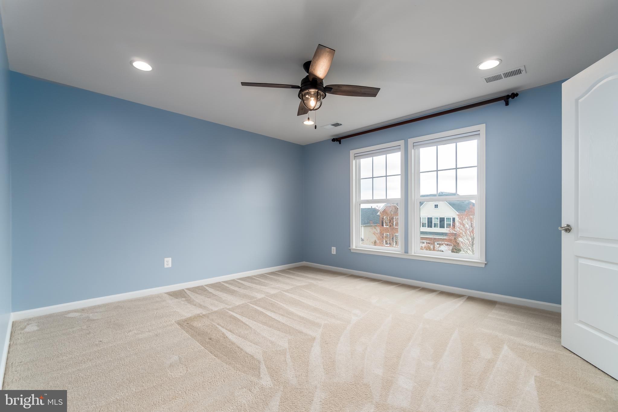 BELMONT GLEN VILLAGE - Residential