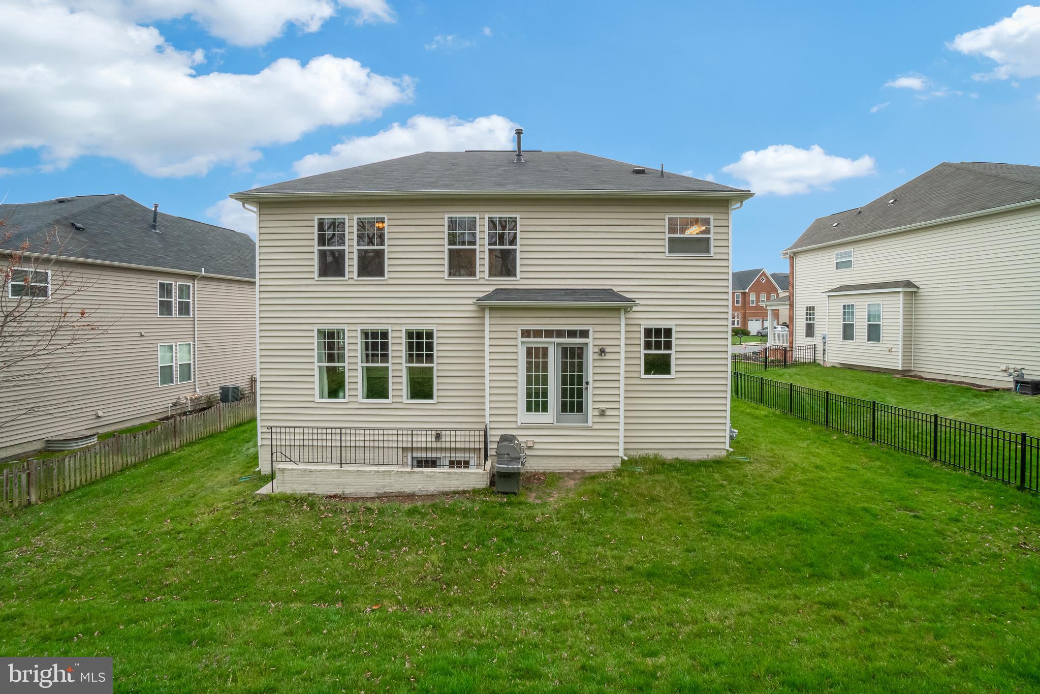 BELMONT GLEN VILLAGE - Residential