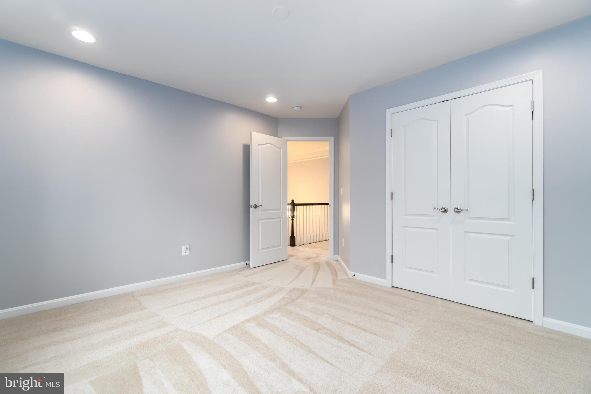 BELMONT GLEN VILLAGE - Residential