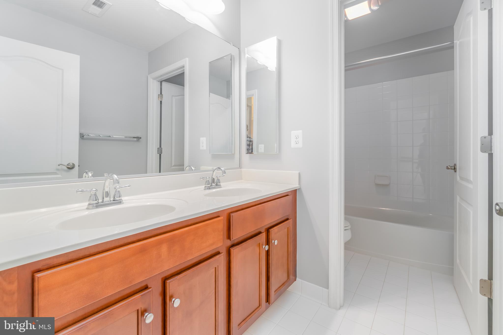 BELMONT GLEN VILLAGE - Residential