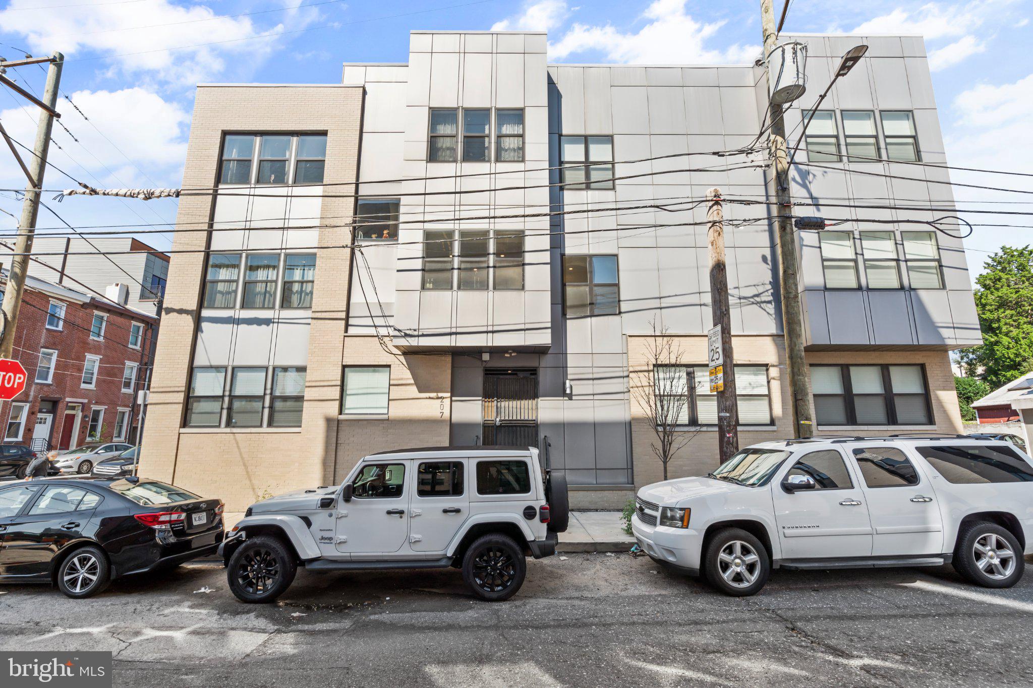 207 E ALLEN STREET 7