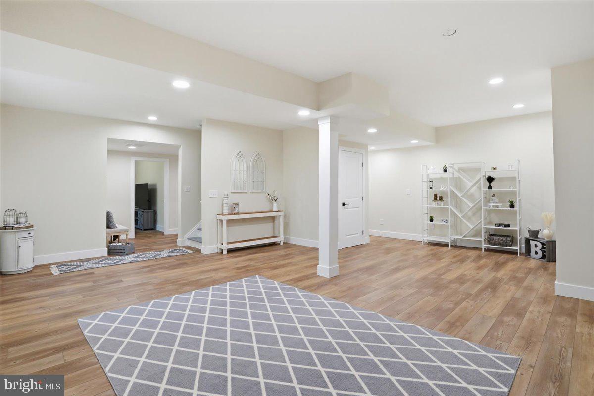 LAKE HOLIDAY ESTATES - Residential