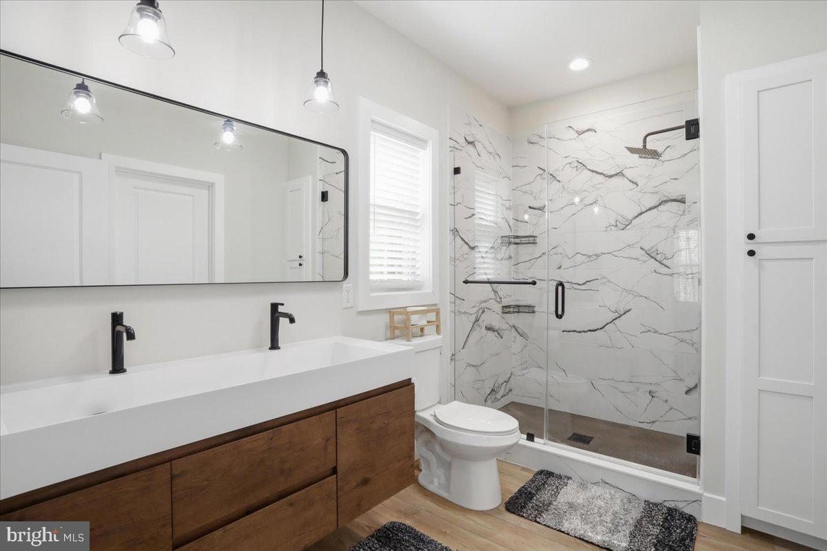 LAKE HOLIDAY ESTATES - Residential