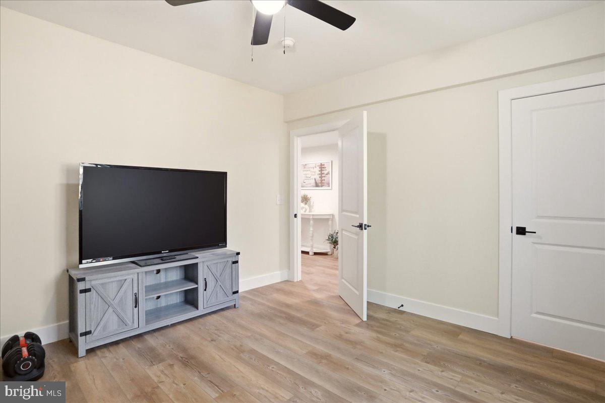 LAKE HOLIDAY ESTATES - Residential