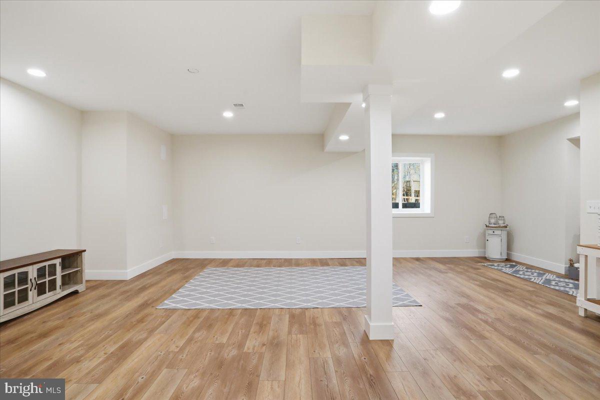 LAKE HOLIDAY ESTATES - Residential