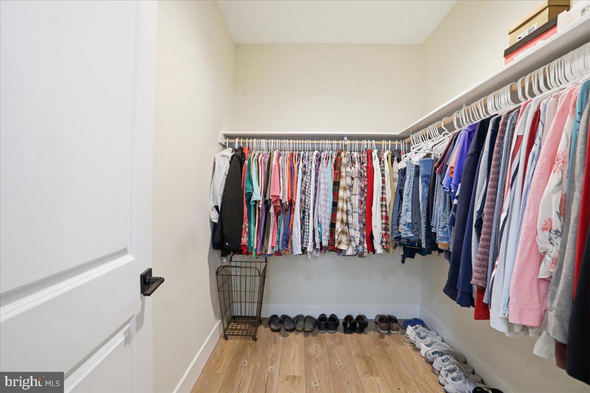 LAKE HOLIDAY ESTATES - Residential