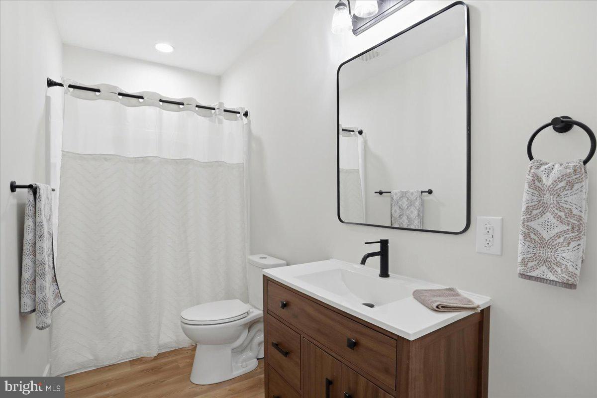 LAKE HOLIDAY ESTATES - Residential