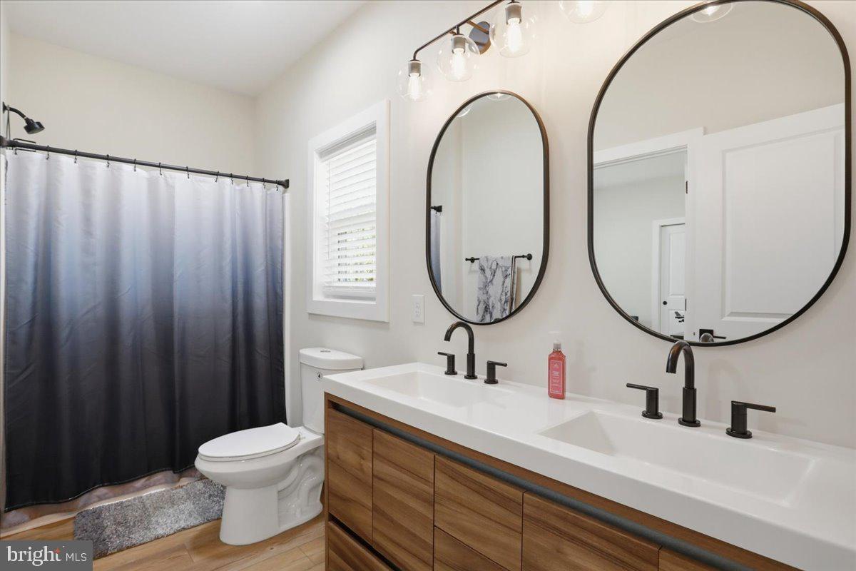 LAKE HOLIDAY ESTATES - Residential