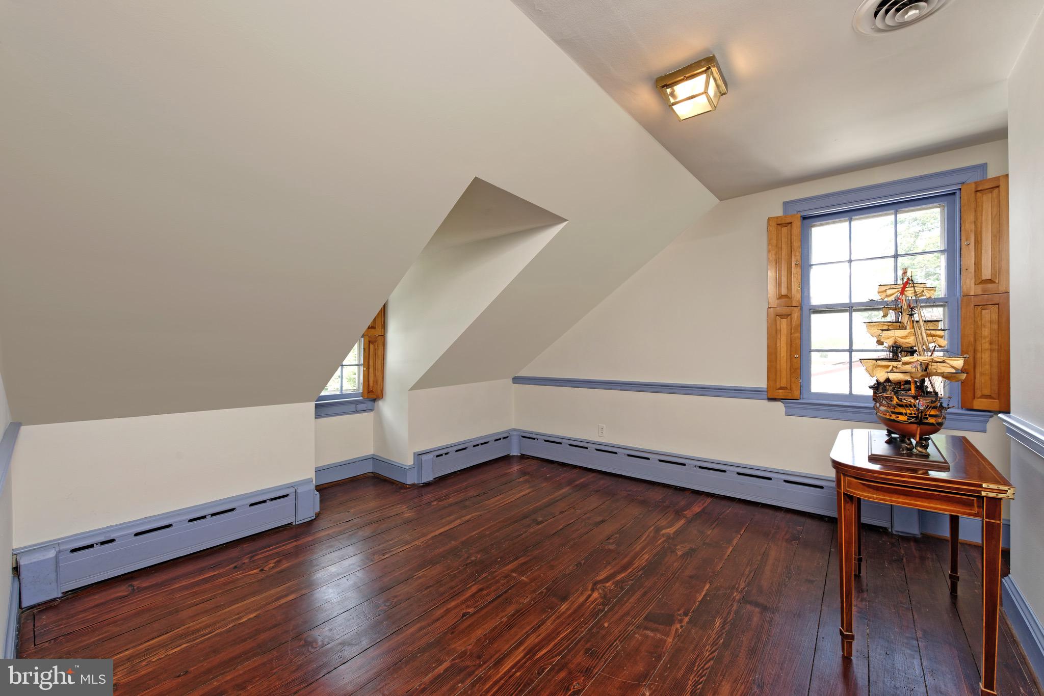 OLD TOWN ALEXANDRIA - Residential