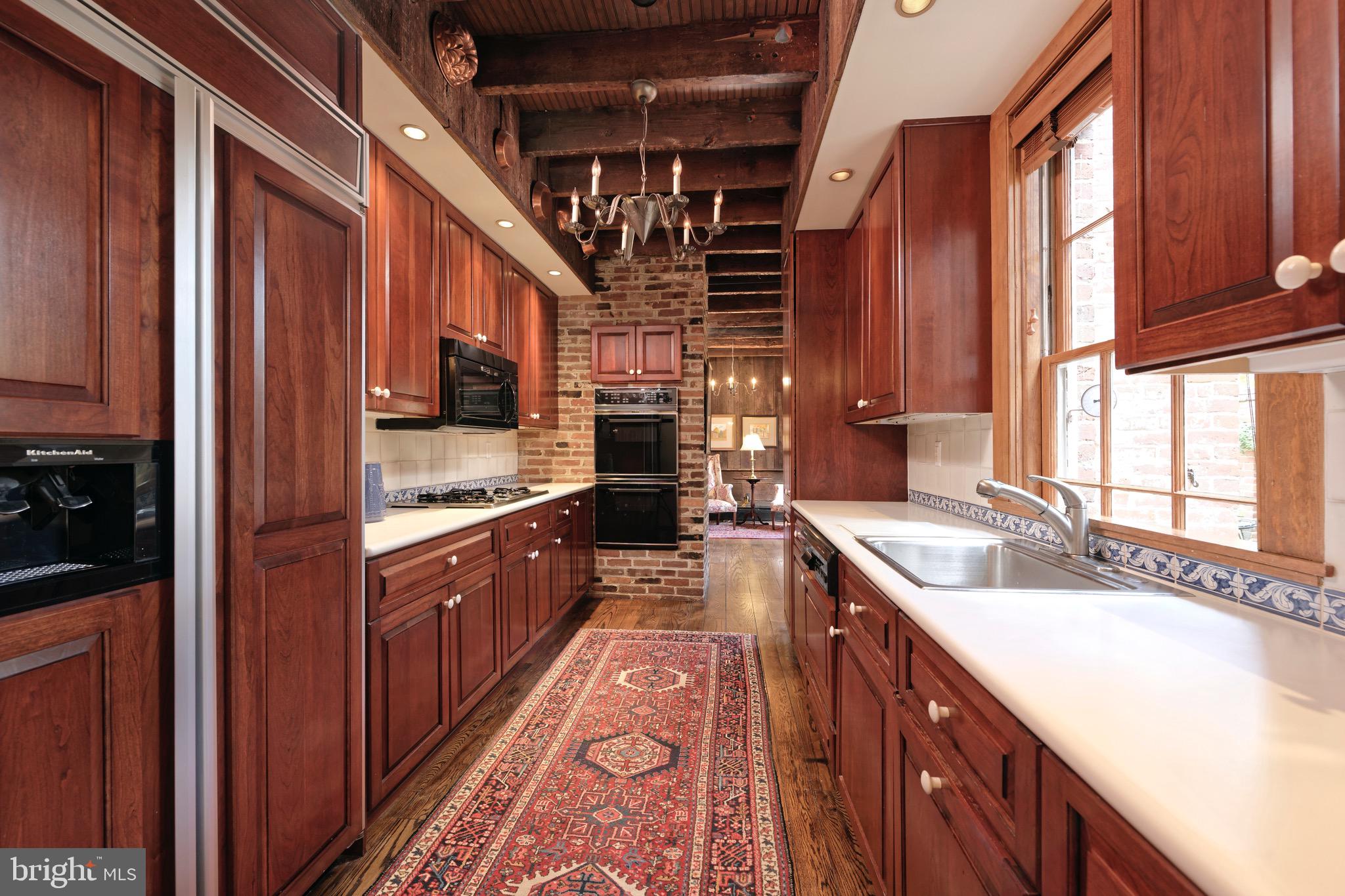 OLD TOWN ALEXANDRIA - Residential