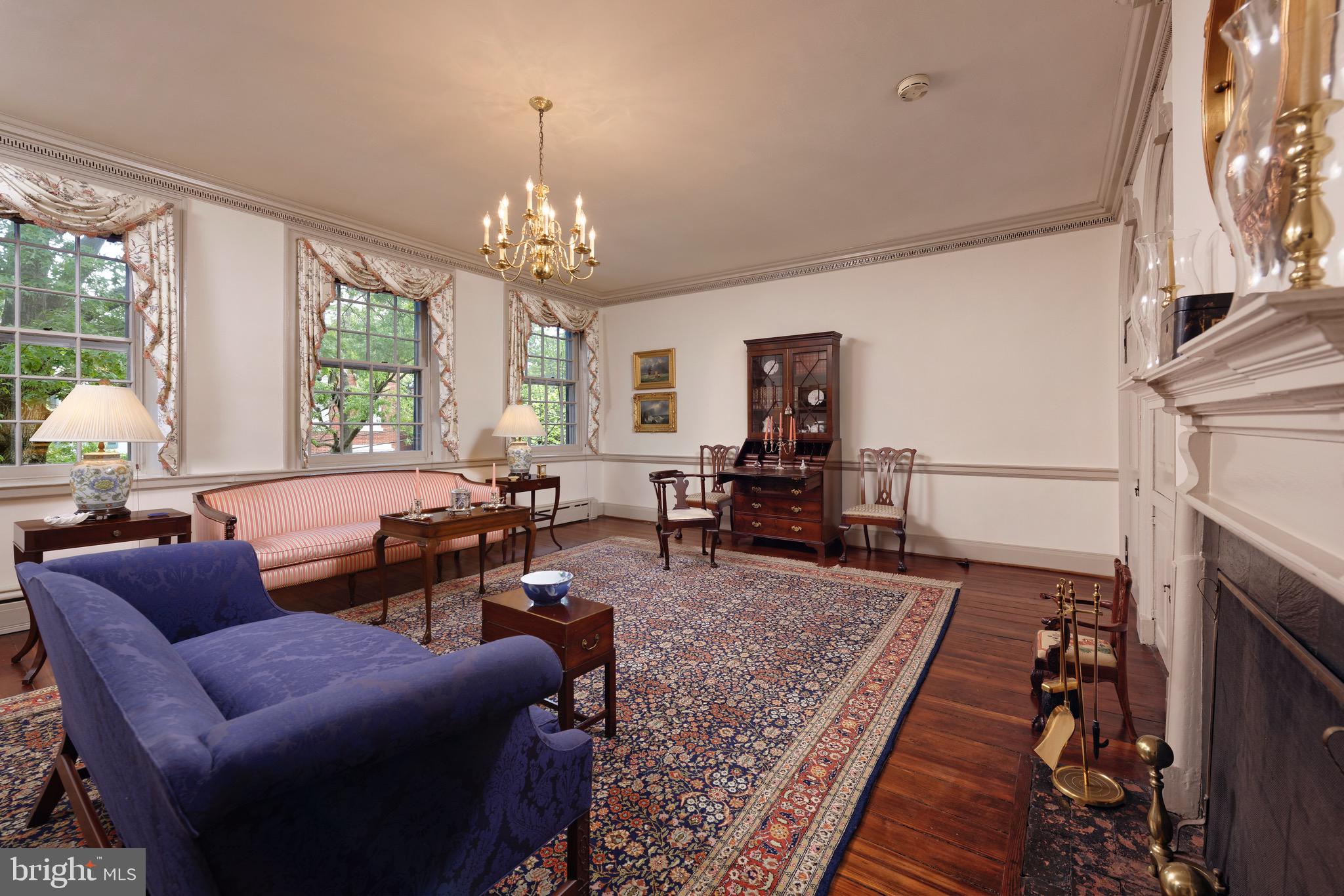 OLD TOWN ALEXANDRIA - Residential