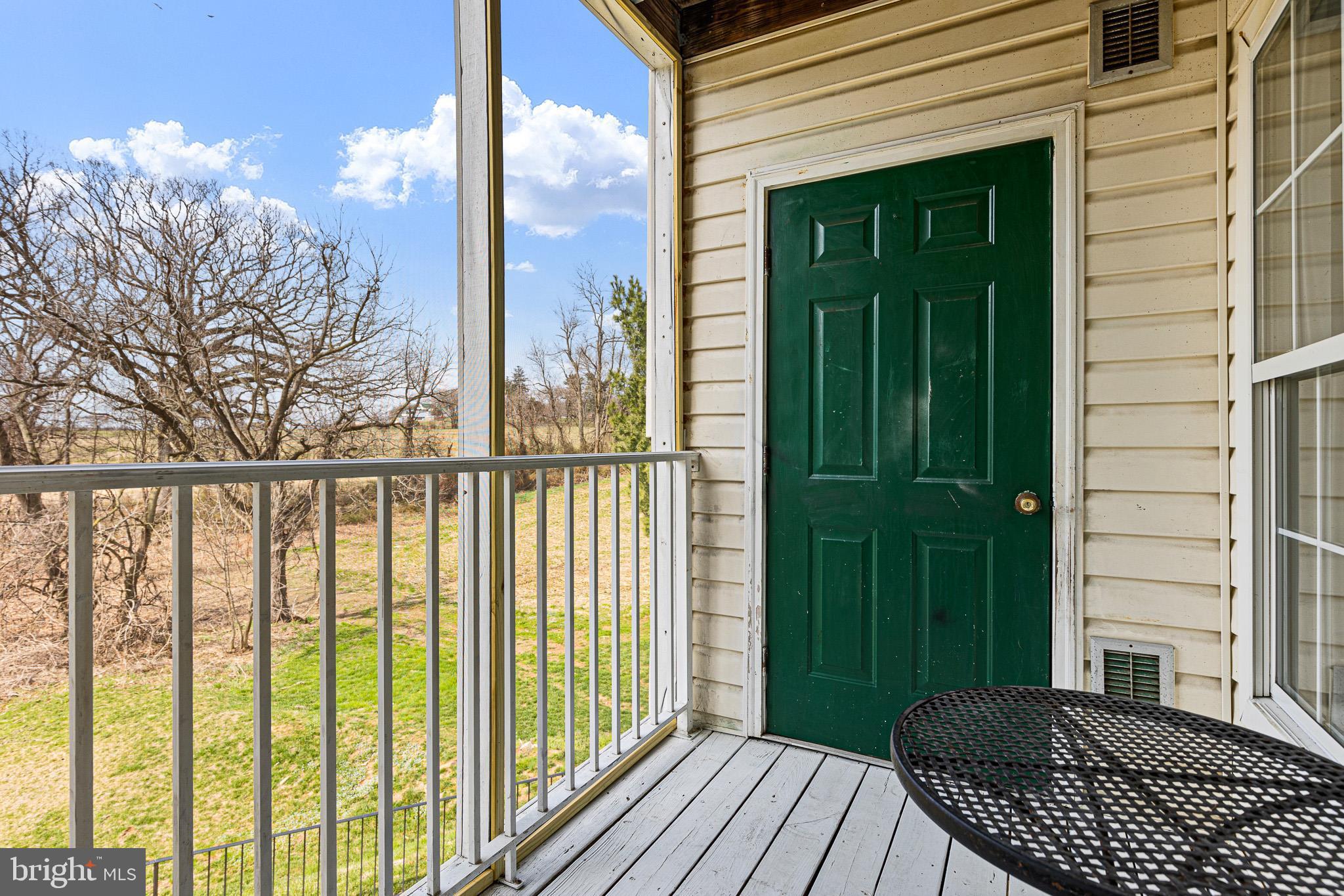 BAYLAND CONDO - Residential