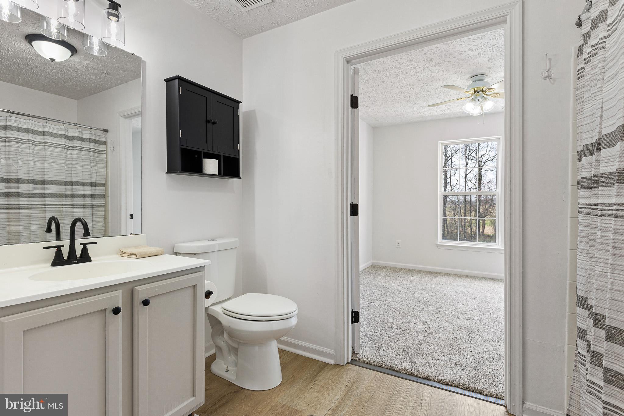 BAYLAND CONDO - Residential