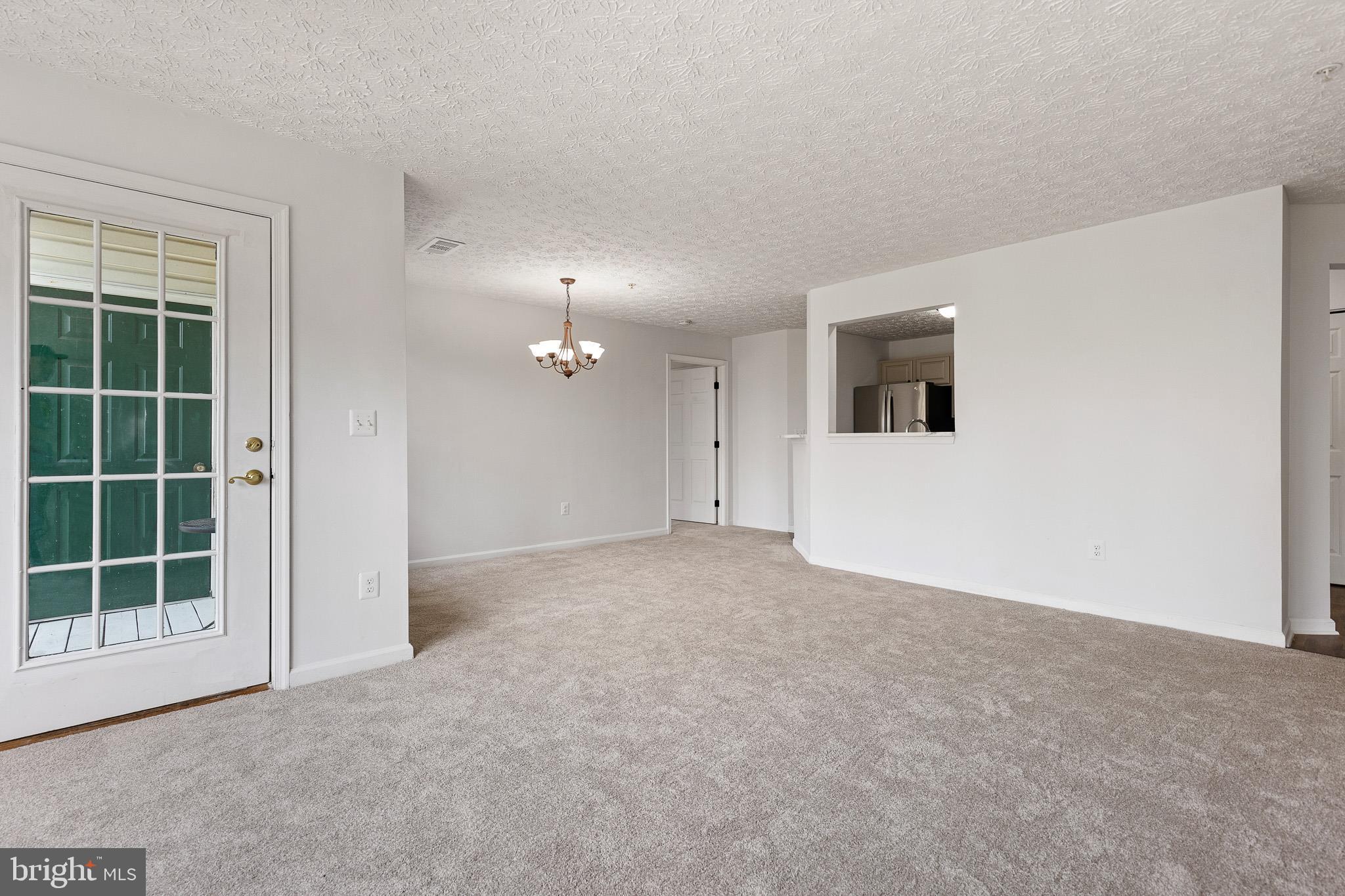 BAYLAND CONDO - Residential