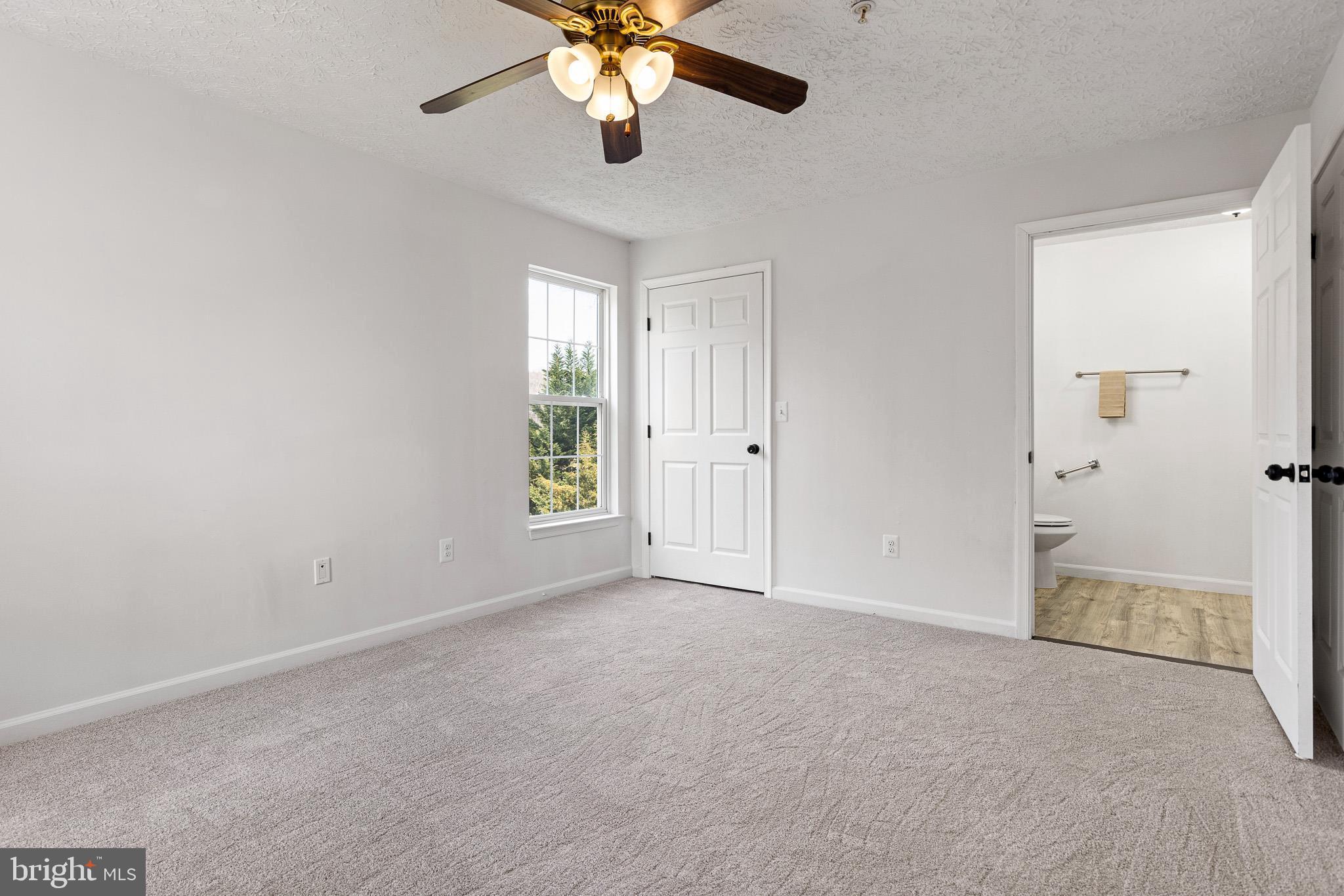 BAYLAND CONDO - Residential