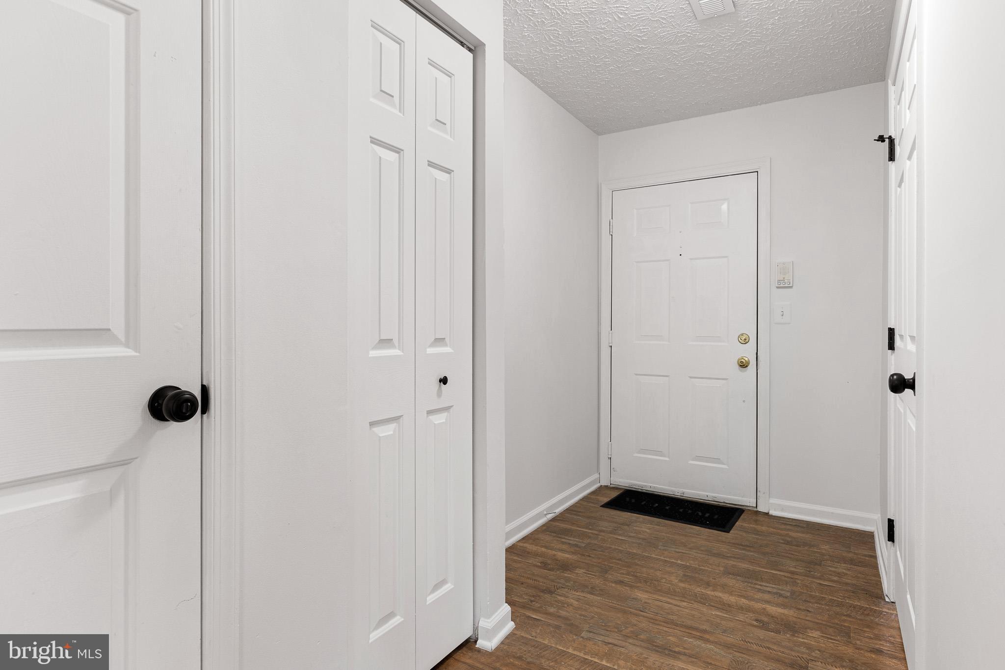 BAYLAND CONDO - Residential