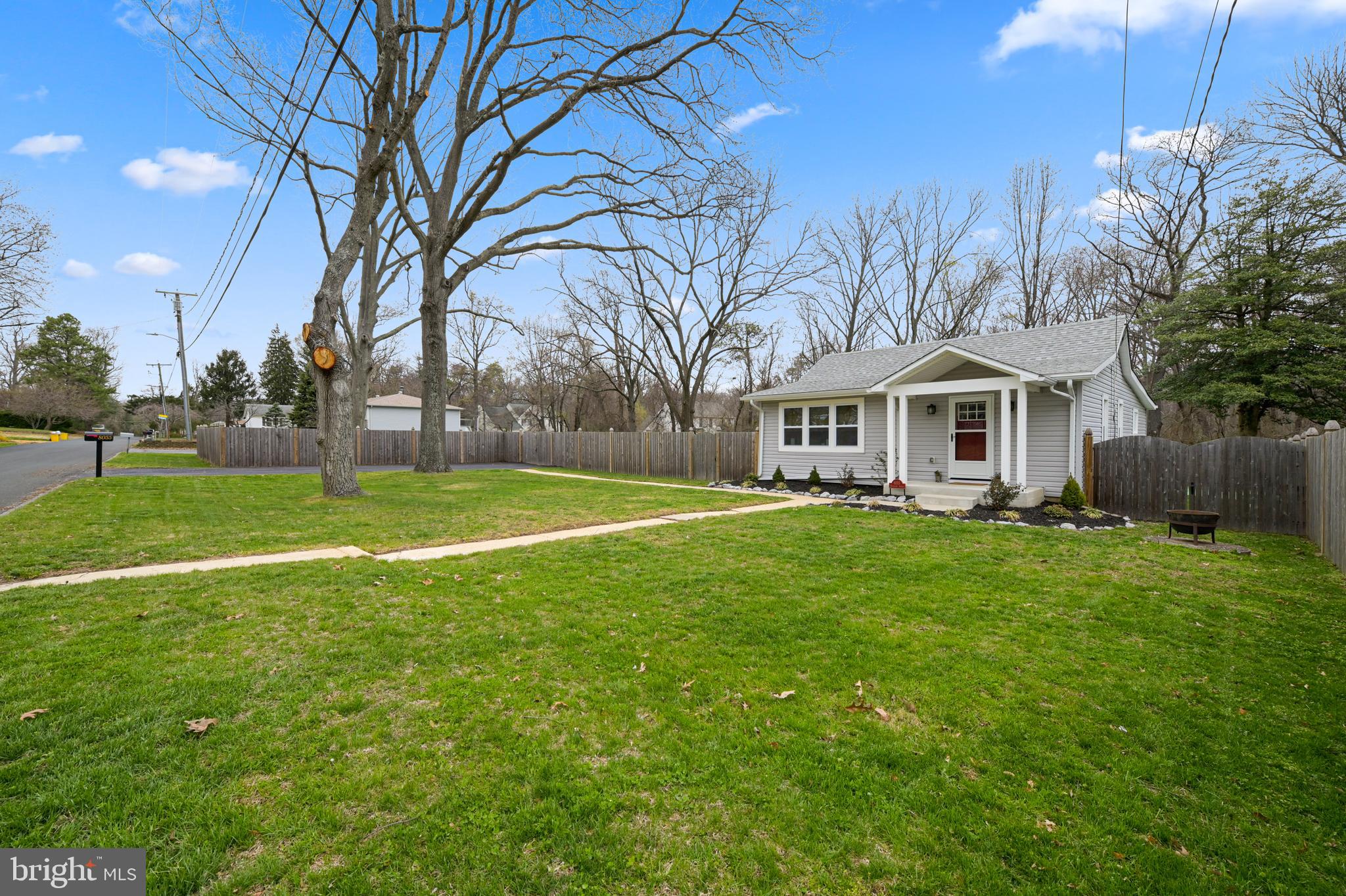 BELHAVEN BEACH - Residential