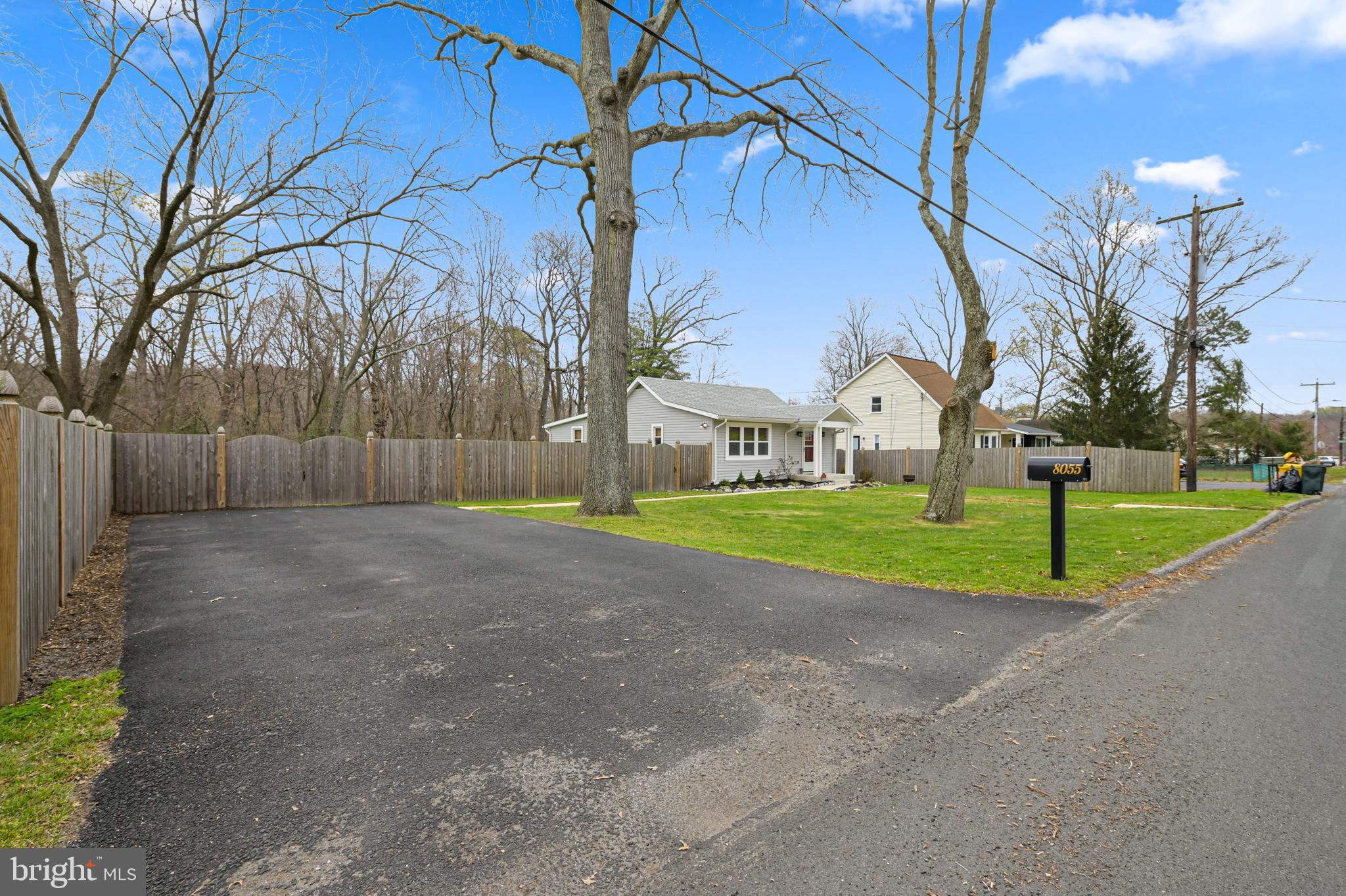 BELHAVEN BEACH - Residential
