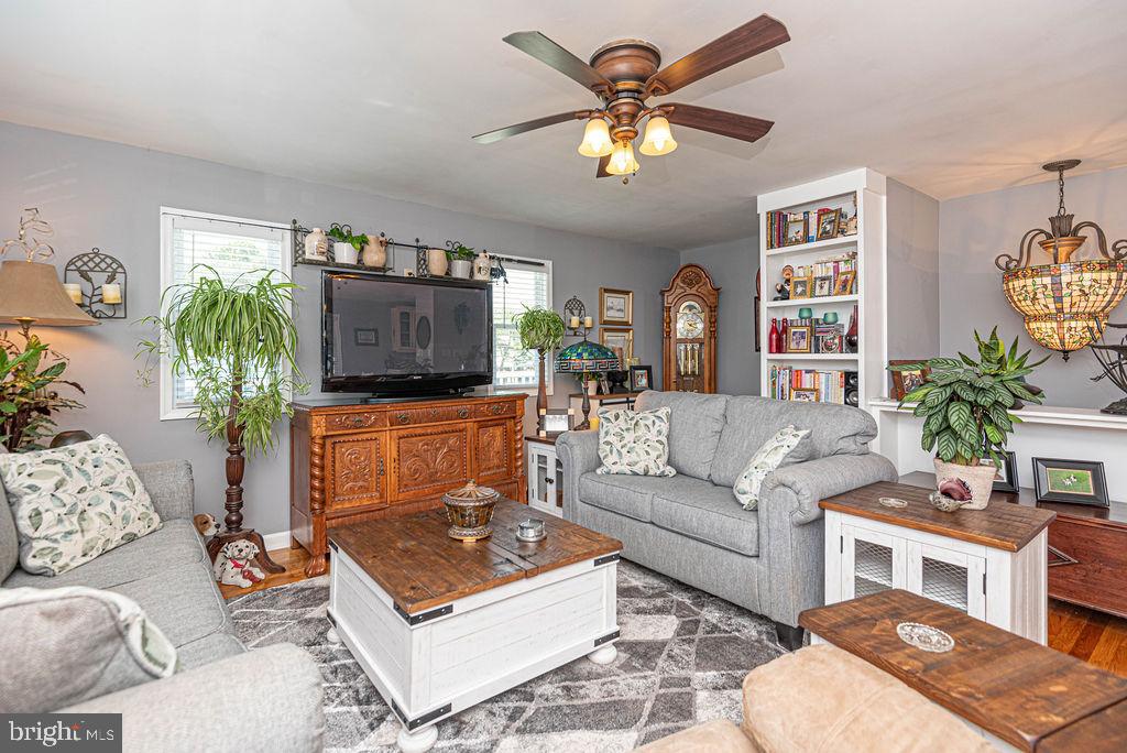 SNUG HARBOR - Residential