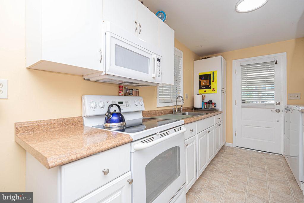 SNUG HARBOR - Residential