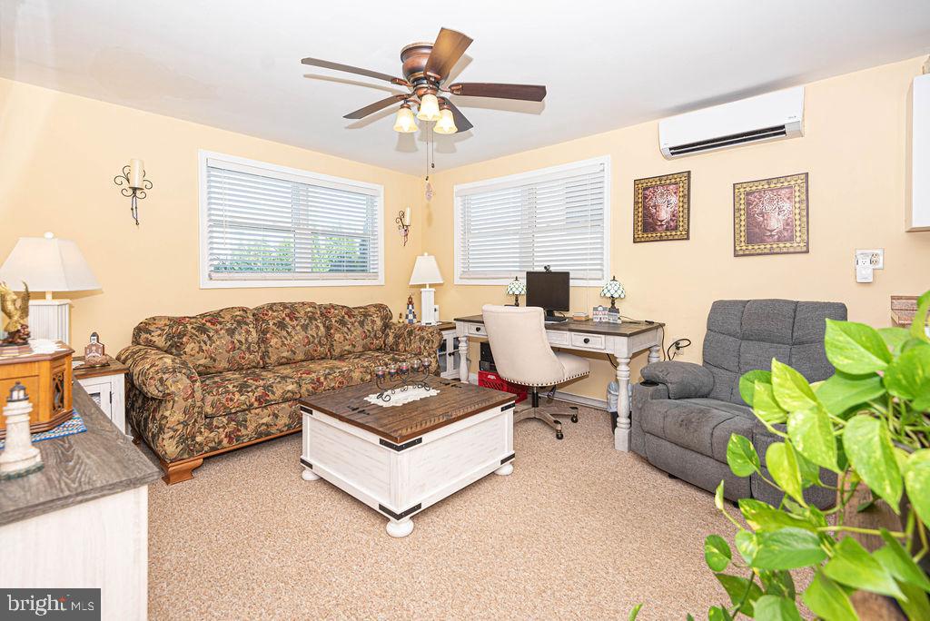 SNUG HARBOR - Residential