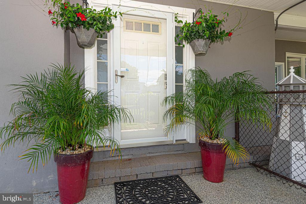 SNUG HARBOR - Residential