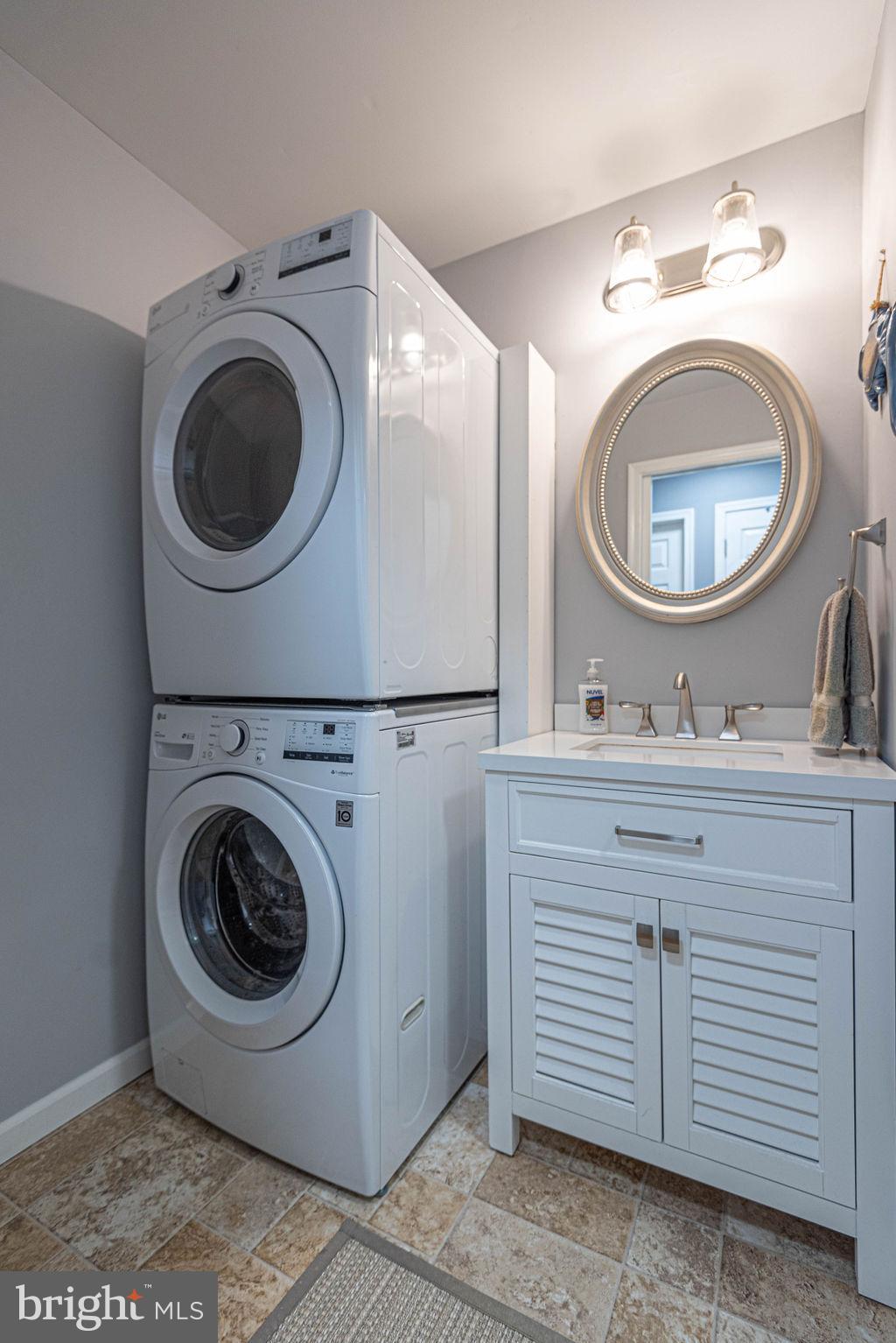 SNUG HARBOR - Residential