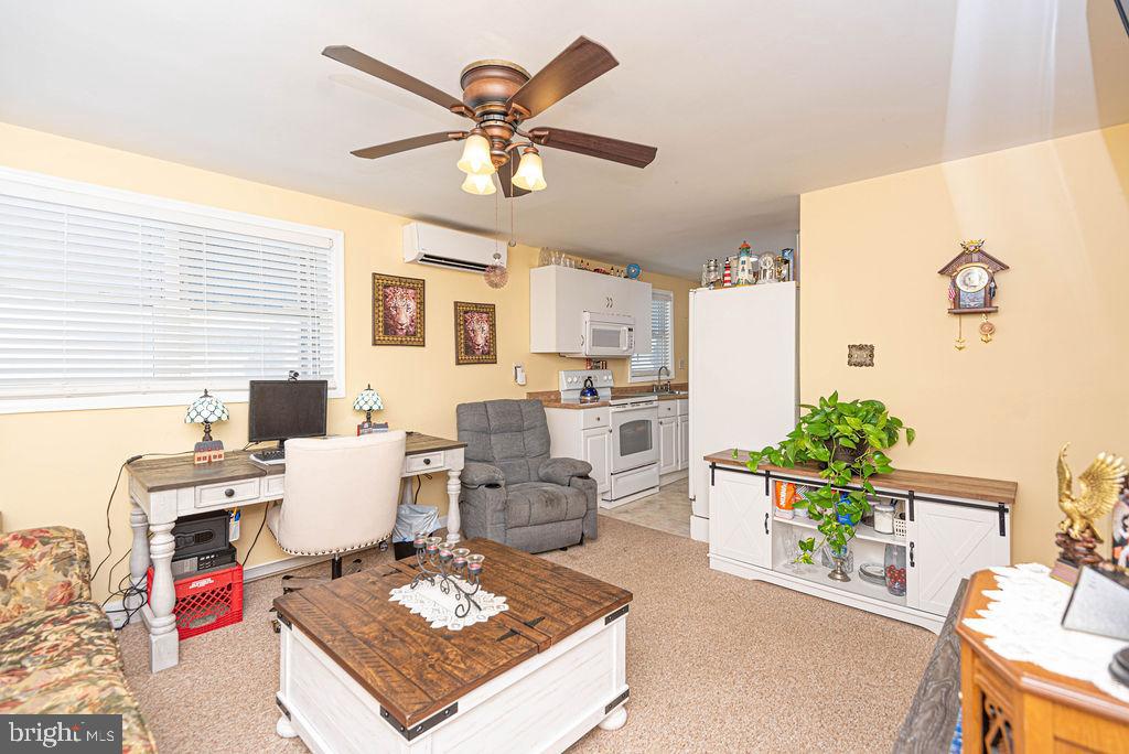 SNUG HARBOR - Residential