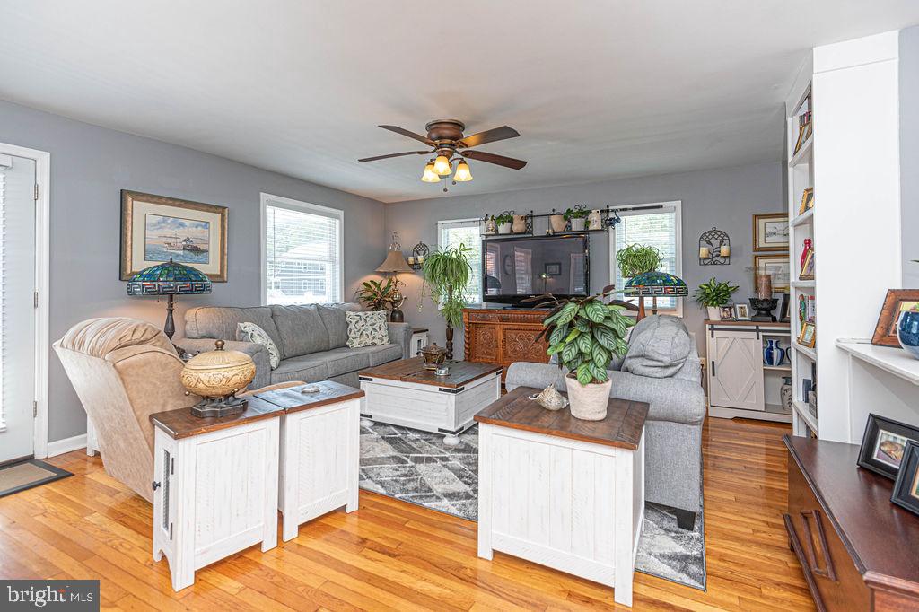 SNUG HARBOR - Residential