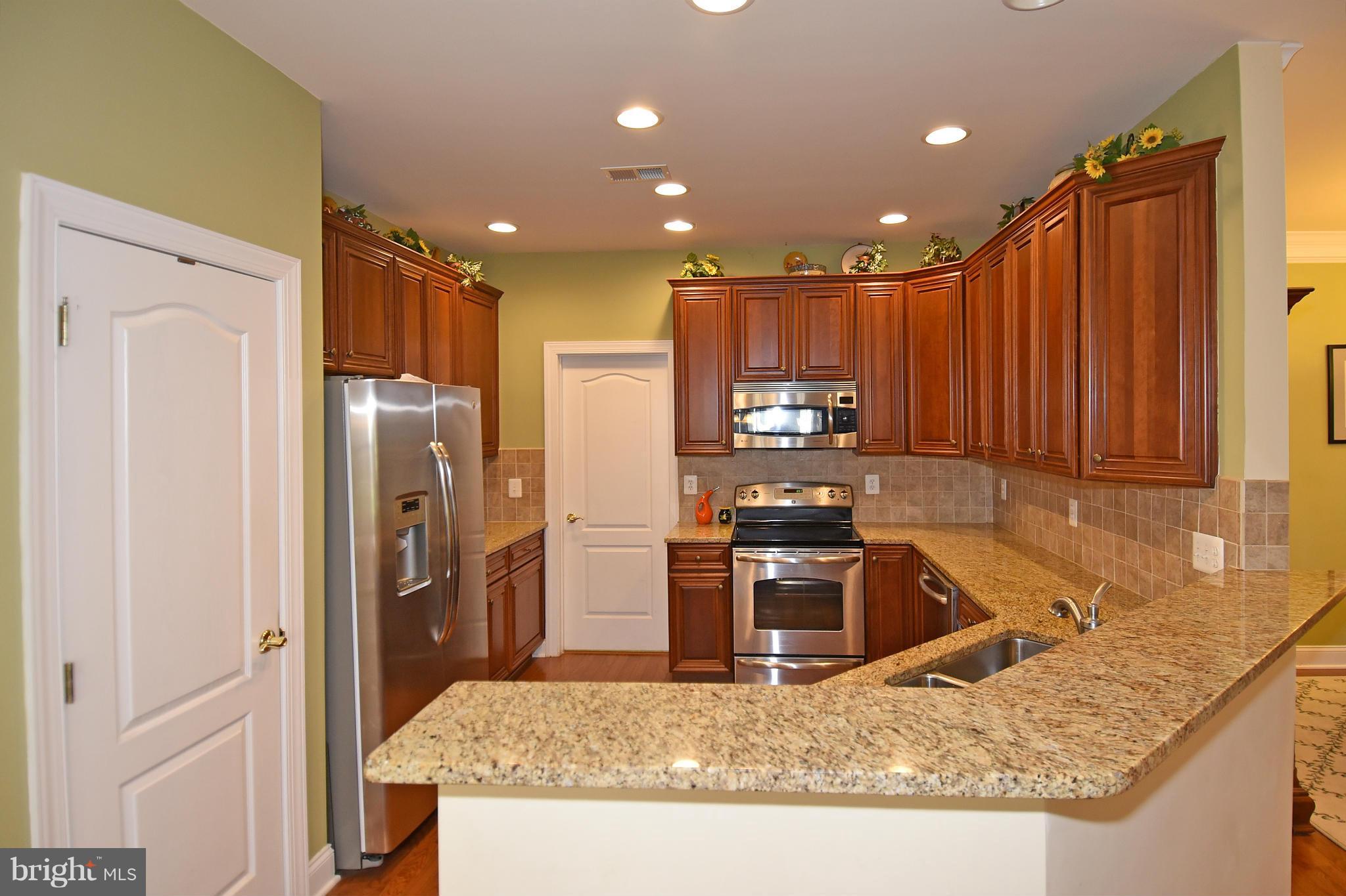 DOMINION VALLEY COUNTRY CLUB - Residential