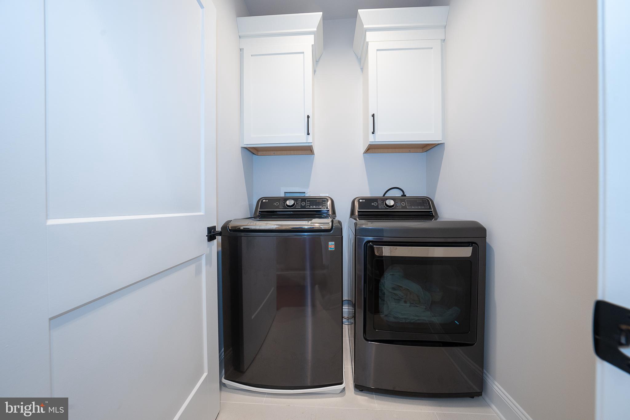 NEWTOWN WALK AT ELLIS PRESERVE - Residential