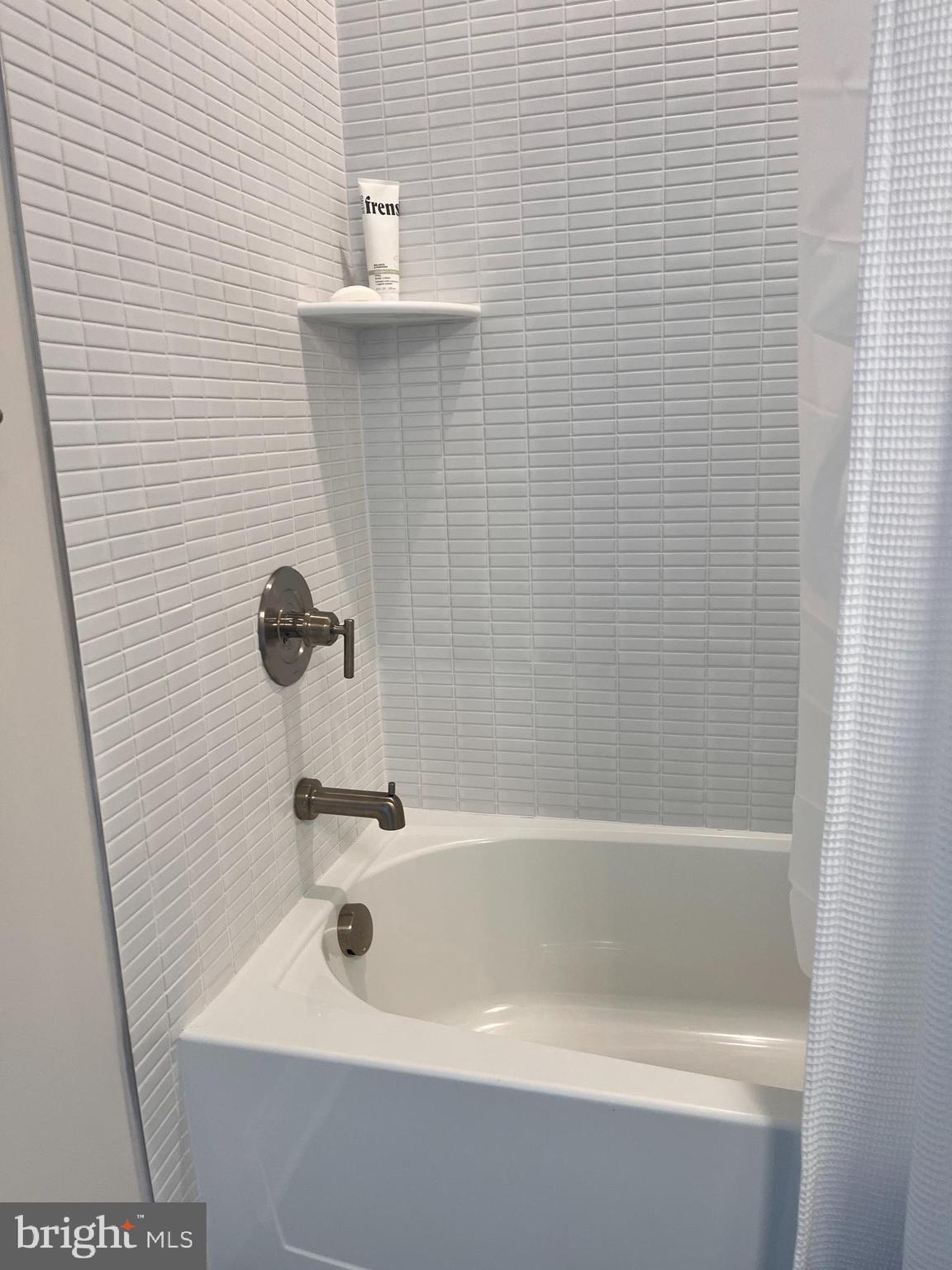 NEWTOWN WALK AT ELLIS PRESERVE - Residential