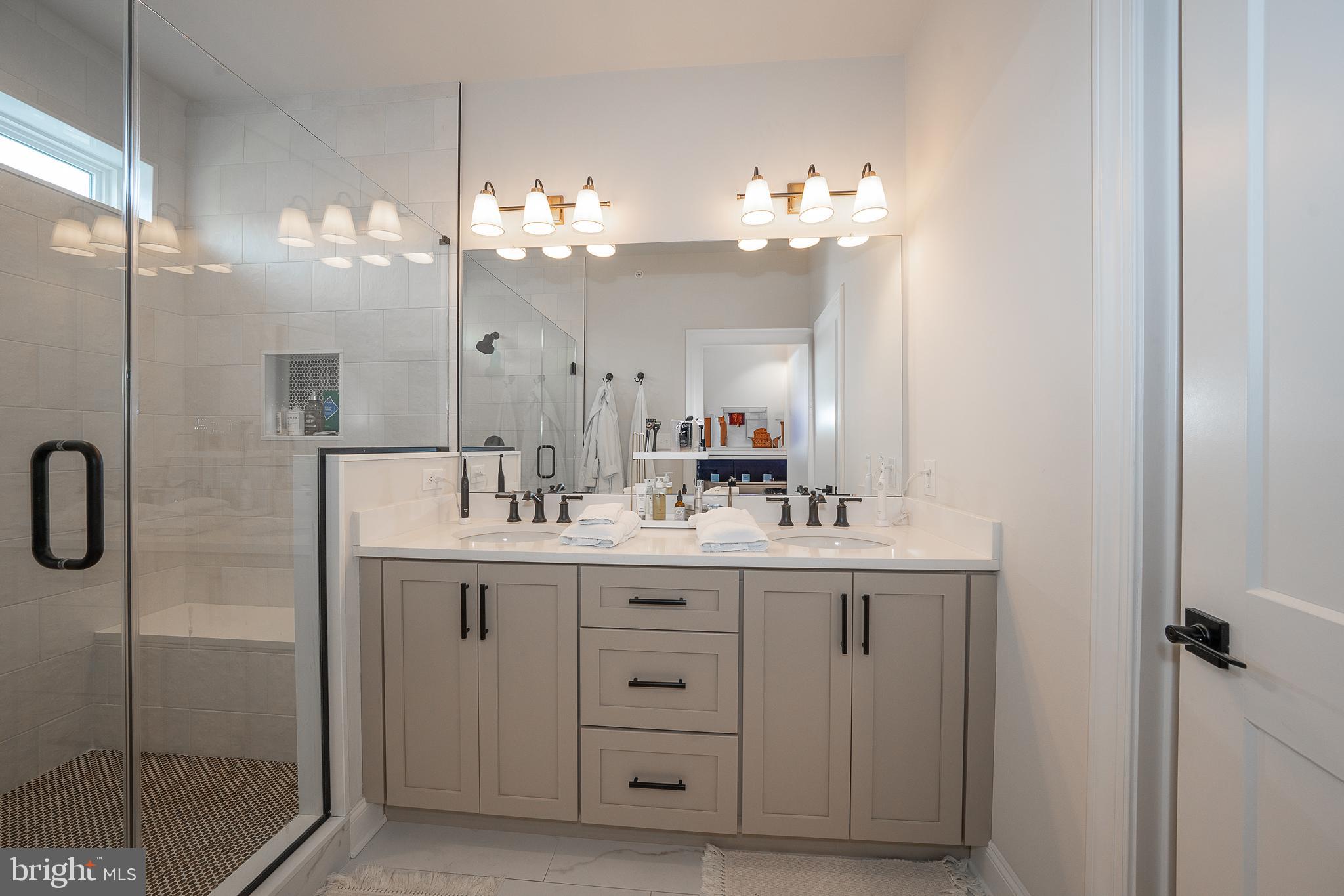 NEWTOWN WALK AT ELLIS PRESERVE - Residential