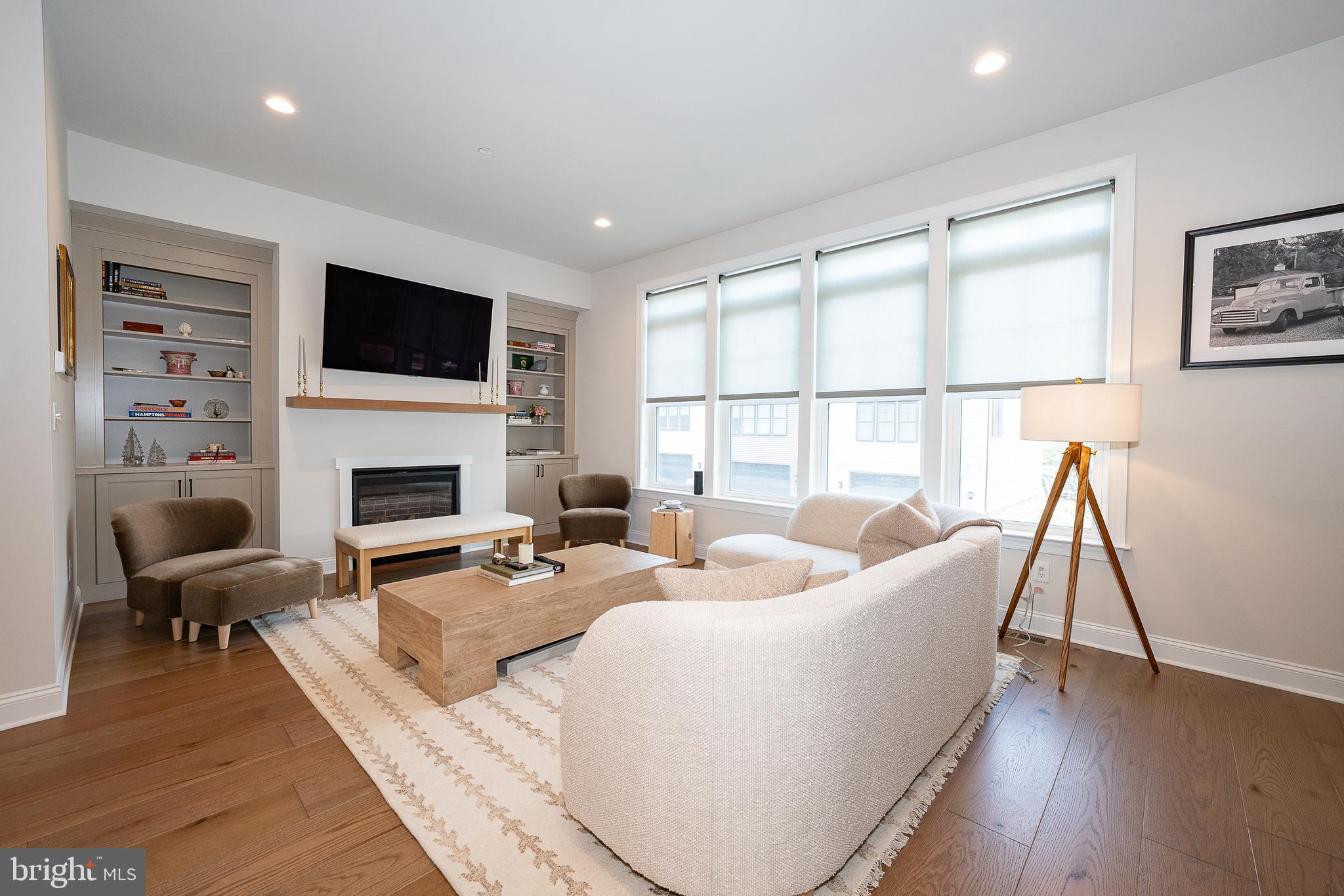 NEWTOWN WALK AT ELLIS PRESERVE - Residential