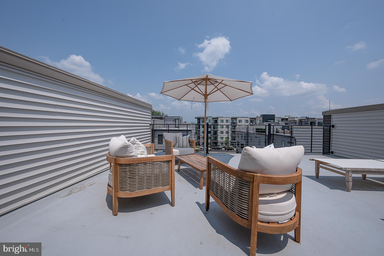 NEWTOWN WALK AT ELLIS PRESERVE - Residential