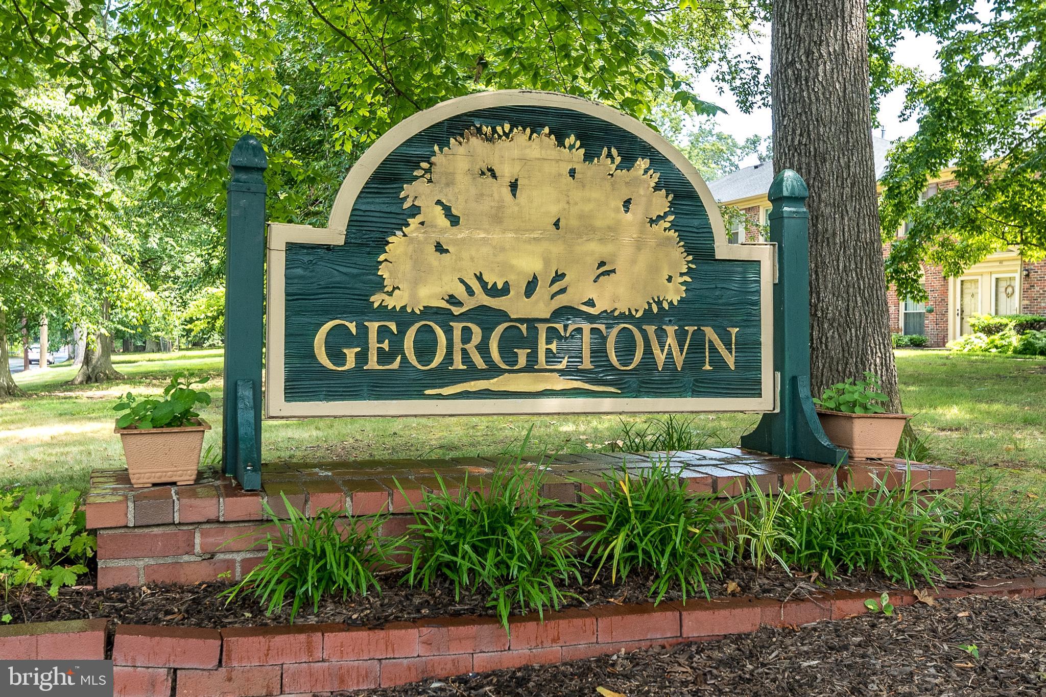 What a Great Location in Georgetown of Philadelphia!
Beautiful views of well-manicured grounds, mature plantings and trees.
This wonderful, 2 story 2 BR 1, 1/2 bath brick Townhome features
an eat-in kitchen, butcher block counter tops, newer washer and dryer and first floor Powder Room, ceiling fans, and ample closet space. The kitchen opens through a sliding glass door to an enclosed rear yard and offers close access to parking. Close to shopping, restaurants and the Penllyn train station.
Just a great place to call home!