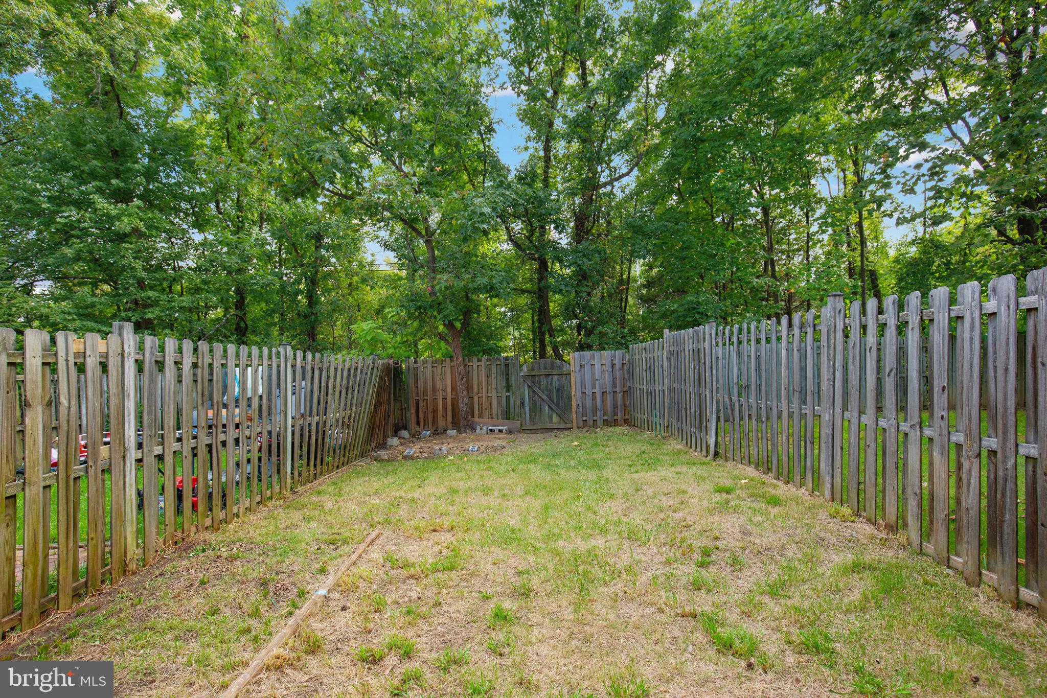 CARROLLS GREEN - Residential Lease