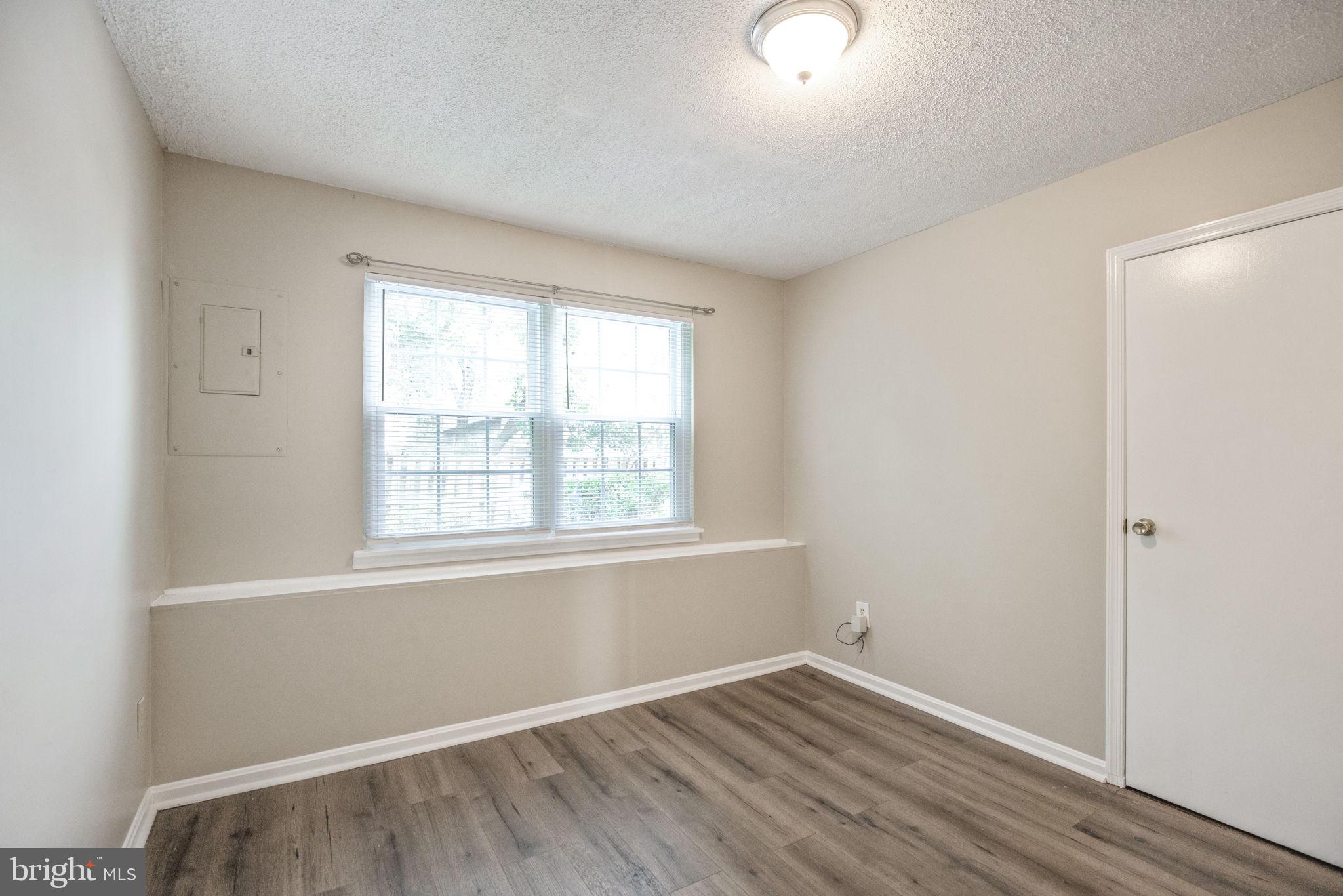 CARROLLS GREEN - Residential Lease