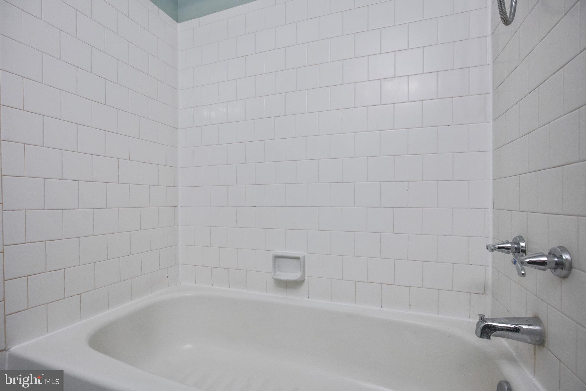 CARROLLS GREEN - Residential Lease