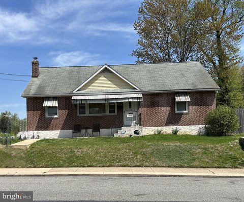 Photo of 723 Sharon Avenue, COLLINGDALE, PA 19023 (MLS # PADE2113718)