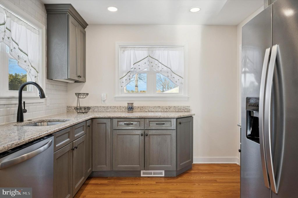 Photo of 616 Tennis Avenue, GLENSIDE, PA 19038 (MLS # PAMC2166462)