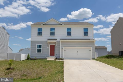 Homes For Rent - 37 Diving Scaup Road<br/> Berkeley County, HEDGESVILLE, WV 25427