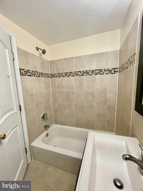 HOLLYWOOD - Residential