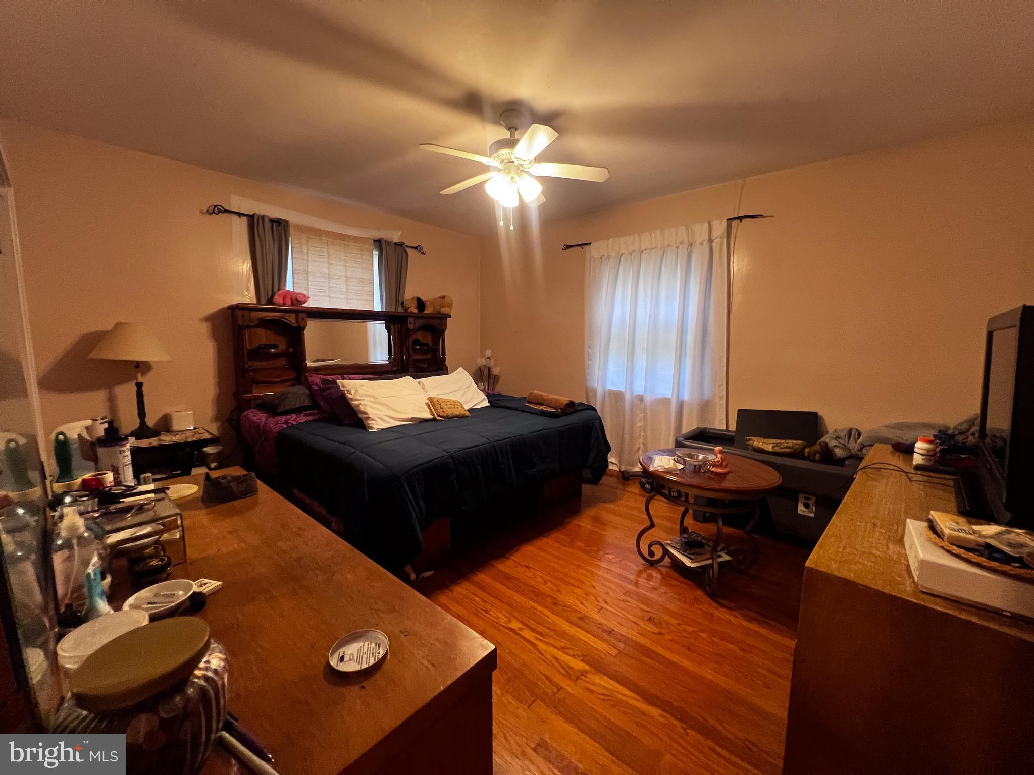 WEST OAK LANE - Residential